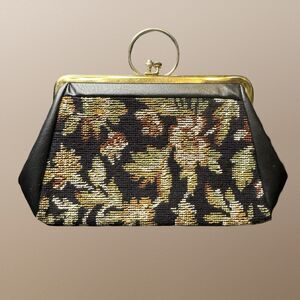 Vintage Floral Tapestry Carpet Needlepoint Hand Bag Purse Clutch